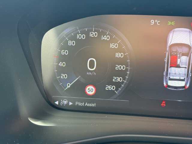 Volvo XC40 Dark Plus Recharge T5