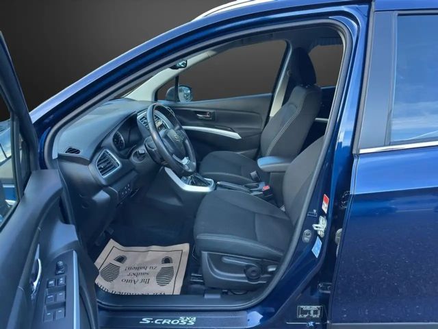 Suzuki SX4 S-Cross Hybrid Shine