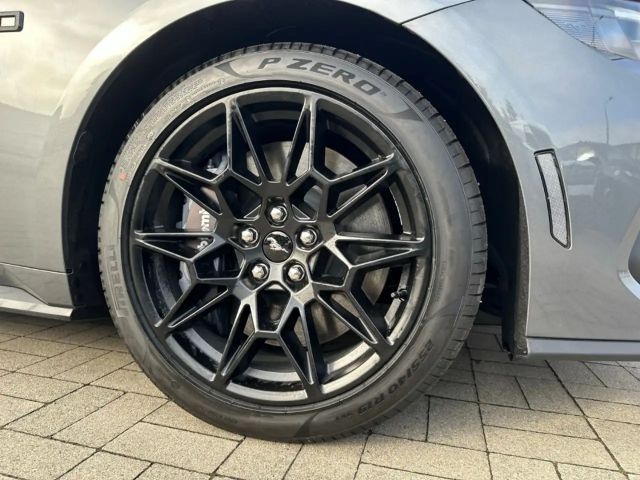 Ford Mustang Fastback GT 5.0 V8