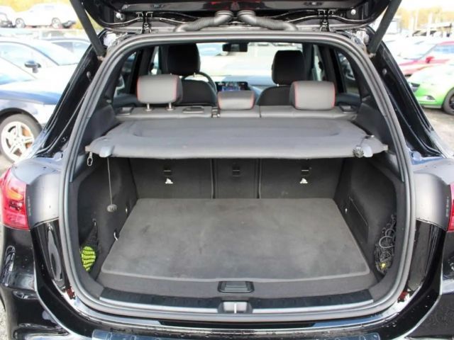 Mercedes-Benz GLA 200 AMG Line