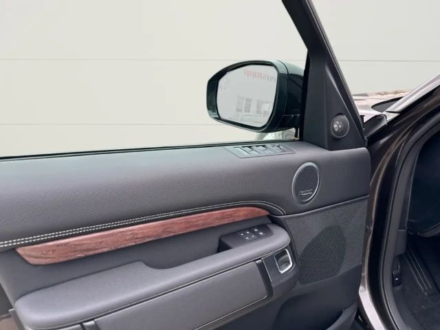 Land Rover Discovery D300 SE