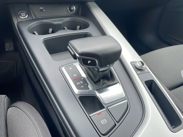 Audi A4 30 TDI Avant S-Tronic