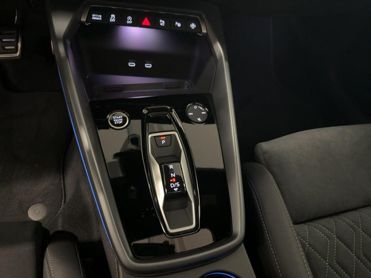 Audi A3 35 TFSI S-Line S-Tronic Sportback