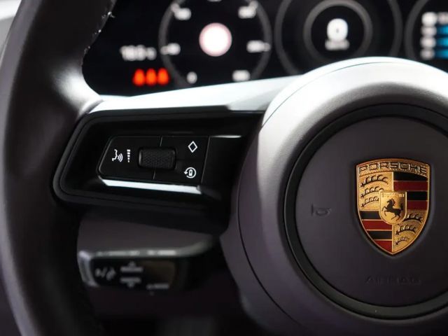 Porsche Taycan 4 Cross Turismo