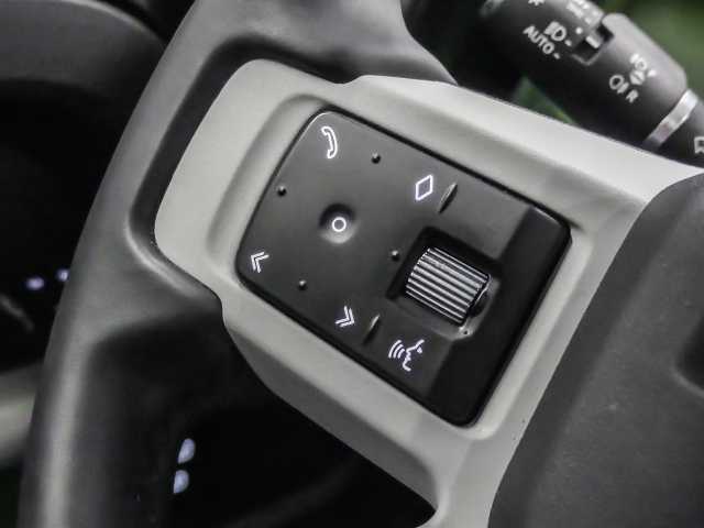 Land Rover Defender 90 Dynamic SE