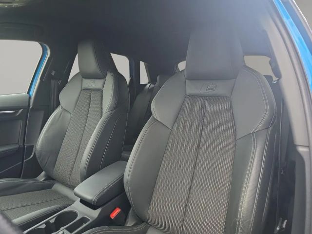 Audi A3 35 TFSI S-Line S-Tronic Sedan