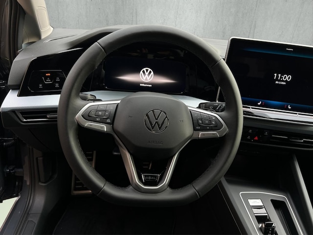 Volkswagen Golf 1.5 eTSI DSG Golf VIII