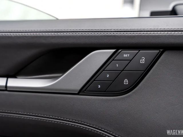 Porsche 992 4 Cabrio Targa