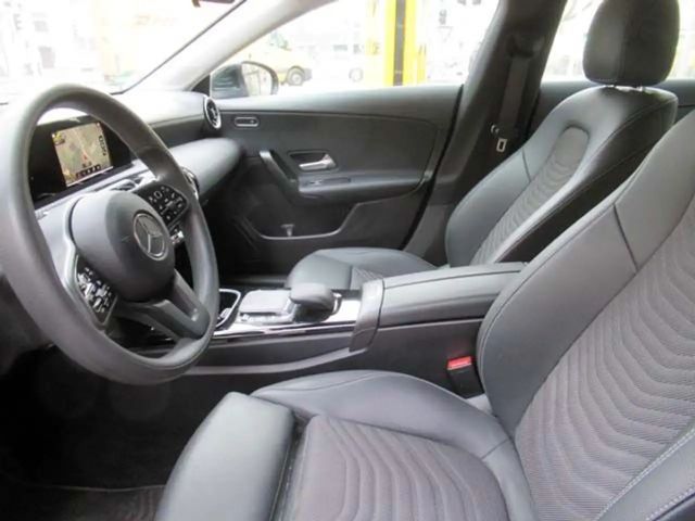 Mercedes-Benz CLA 180 Shooting Brake