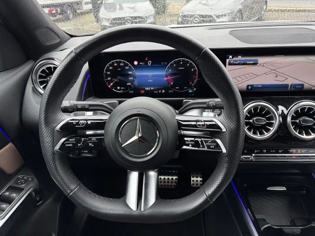 Mercedes-Benz GLB 200 AMG Line