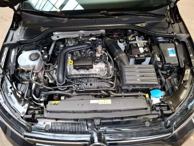 Volkswagen Golf 1.0 TSI Life