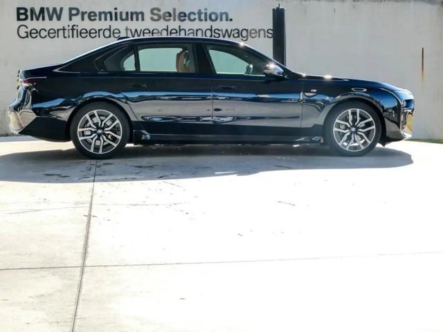 BMW i7 M-Sport Sedan