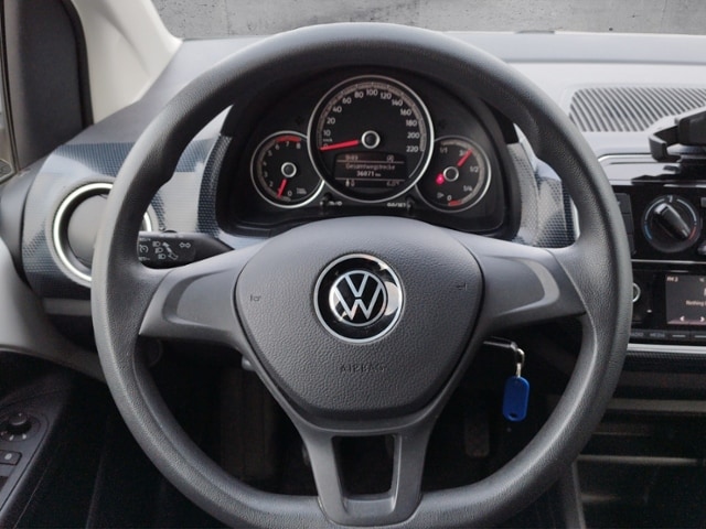 Volkswagen up! Move Move up!