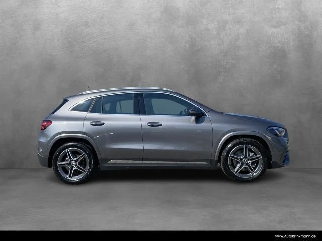 Mercedes-Benz GLA 180 AMG Line