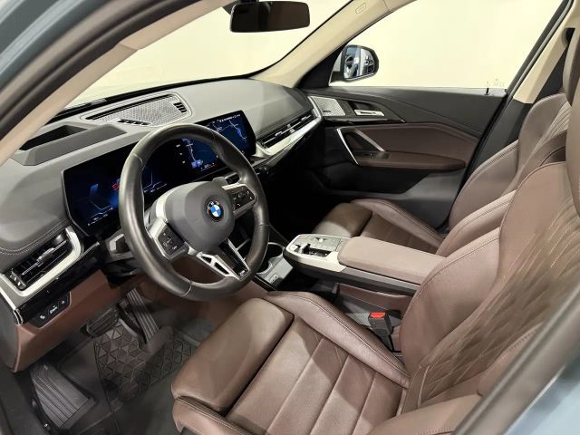 BMW X1 xDrive23i xLine AHK ACC 360° HUD HK eSitze