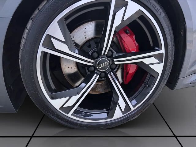 Audi RS4 Avant Quattro