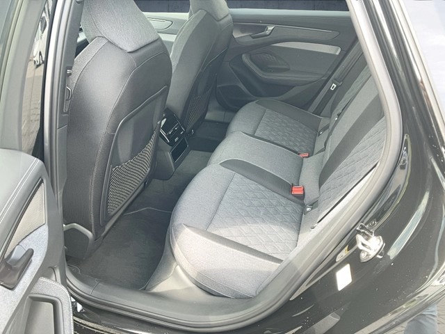 Audi A6 Avant Quattro S-Tronic