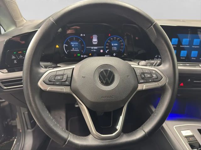 Volkswagen Golf 2.0 TDI DSG Style Variant