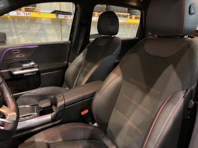 Mercedes-Benz B 180 AMG Line