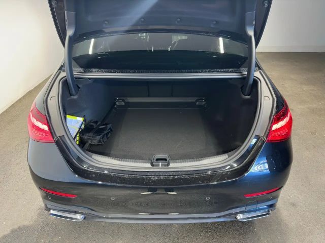 Mercedes-Benz C 200 4MATIC Sedan