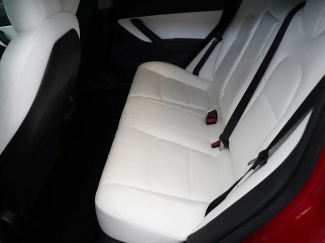 Tesla Model 3 AWD Long Range