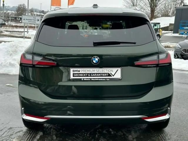 BMW 220 220d Active Tourer Luxury Line Sedan