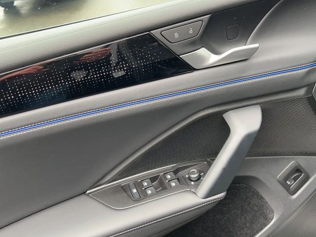 Volkswagen Tiguan 4Motion DSG R-Line