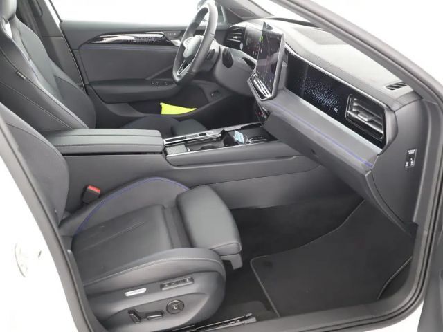 Volkswagen Passat 4Motion DSG R-Line Variant