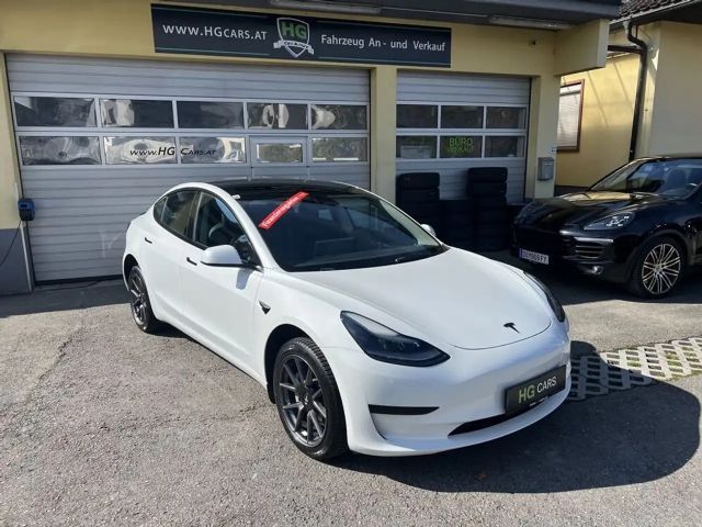Tesla Model 3 RWD