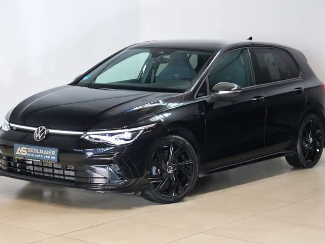 Volkswagen Golf 1.5 eTSI Golf VIII R-Line