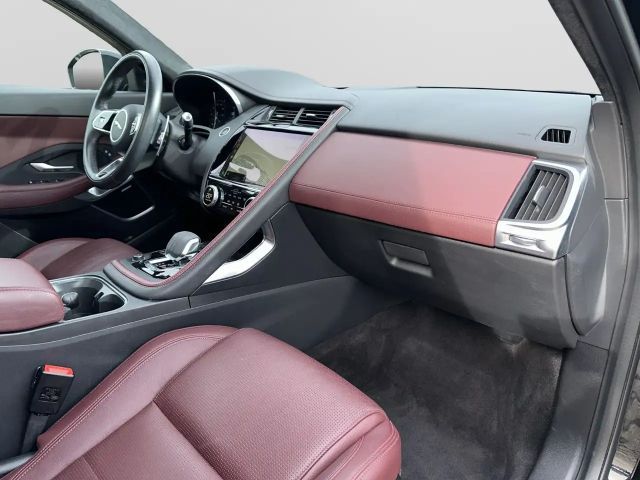 Jaguar E-Pace AWD P300