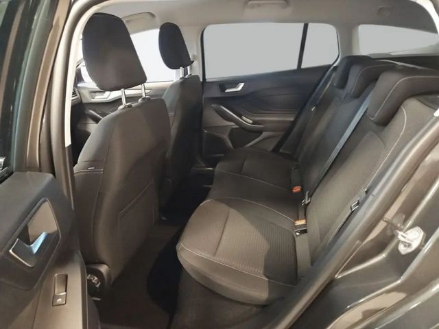 Ford Focus EcoBoost Titanium Wagon