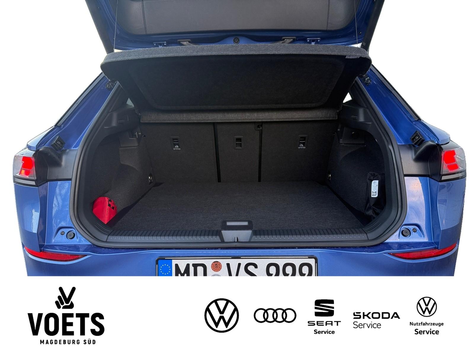 Volkswagen T-Roc 1.5 eTSI DSG R-Line