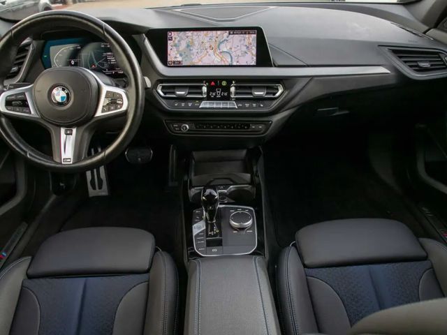 BMW 118 118i M-Sport Sedan