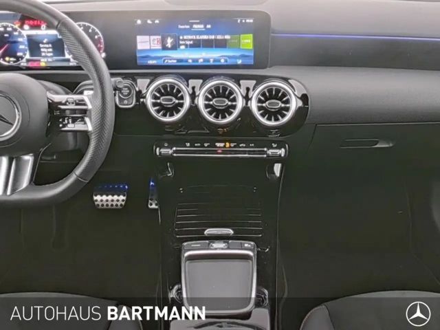 Mercedes-Benz A 250 4MATIC AMG Line