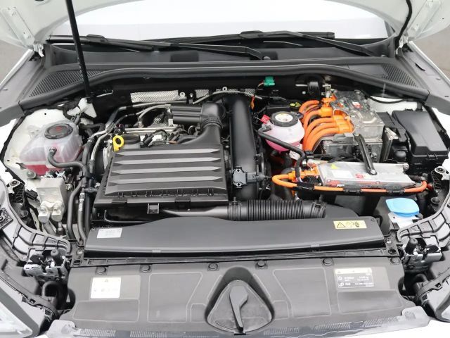Audi A3 Hybride S-Tronic Sedan