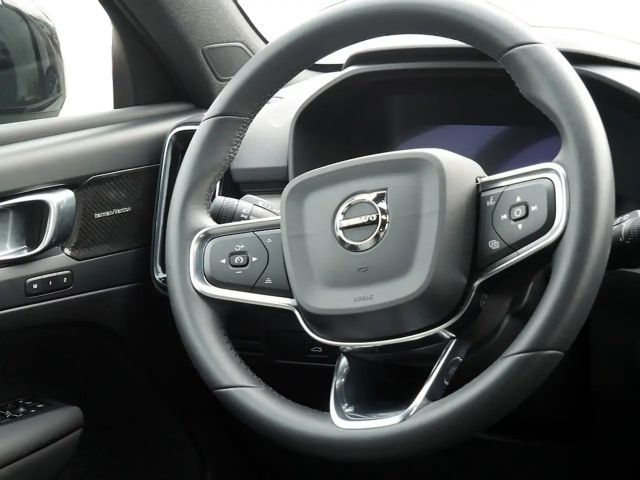 Volvo XC40 Dark Plus