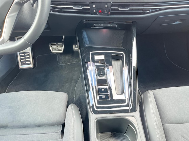 Volkswagen Golf 1.5 eTSI DSG Golf VIII Style