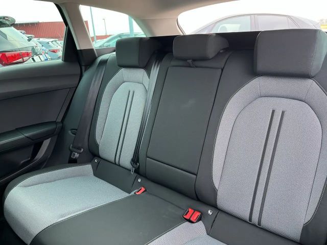 Seat Leon 1.5 eTSI Sportstourer Style