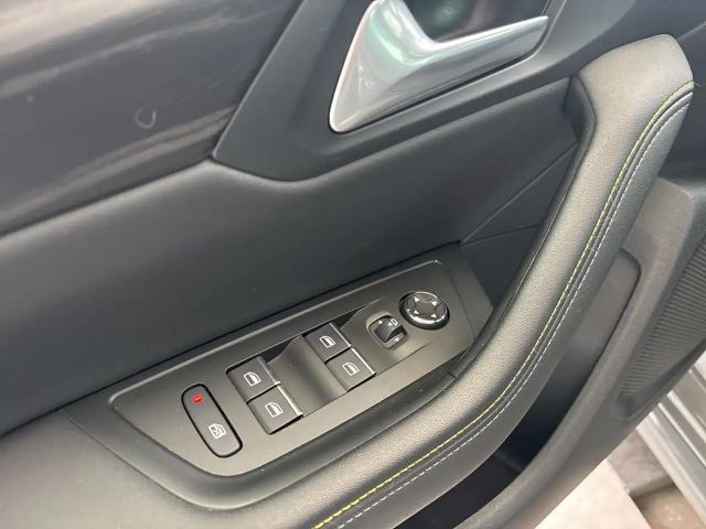 Peugeot 508 Hybrid4 SW