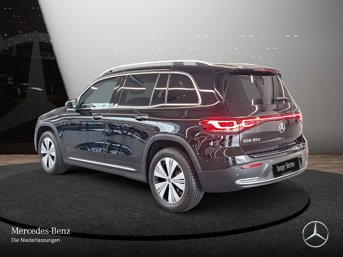 Mercedes-Benz EQB 250