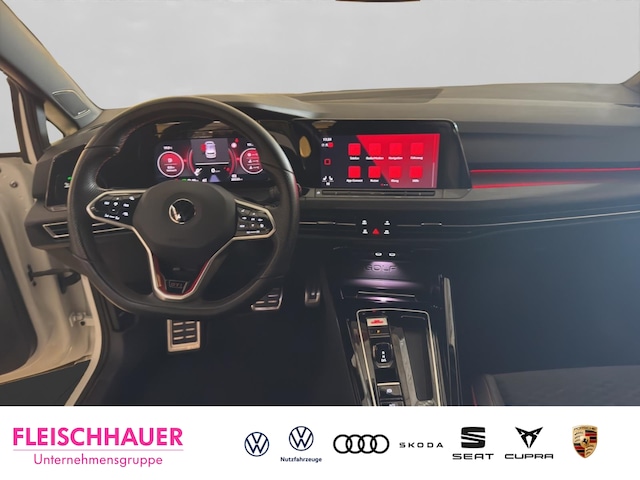 Volkswagen Golf 2.0 TSI Golf VIII