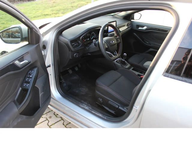 Ford Focus ST Line Wagon