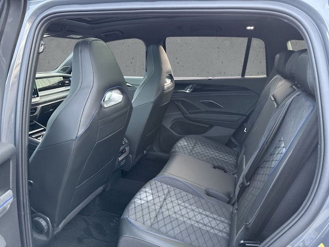 Volkswagen Tayron 2.0 TDI DSG 4M R-Line IQ.LIGHT Pano Navi