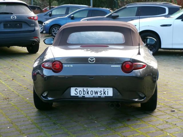 Mazda MX-5 SkyActiv