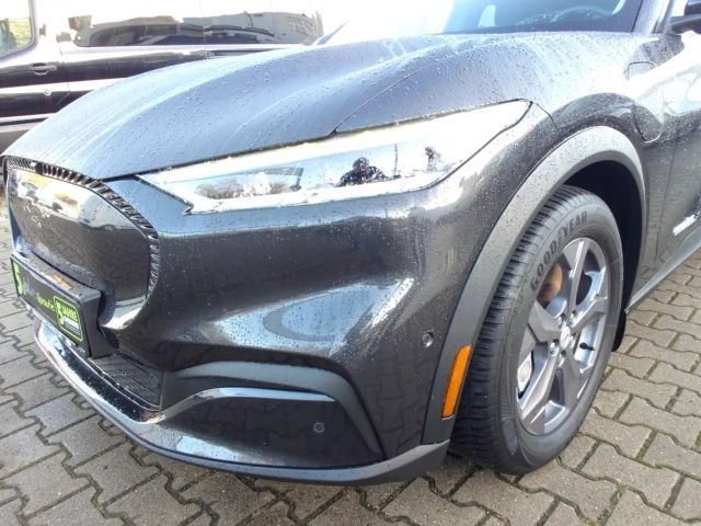 Ford Mustang Mach-E Extended range