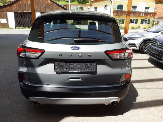 Ford Kuga Cool & Connect