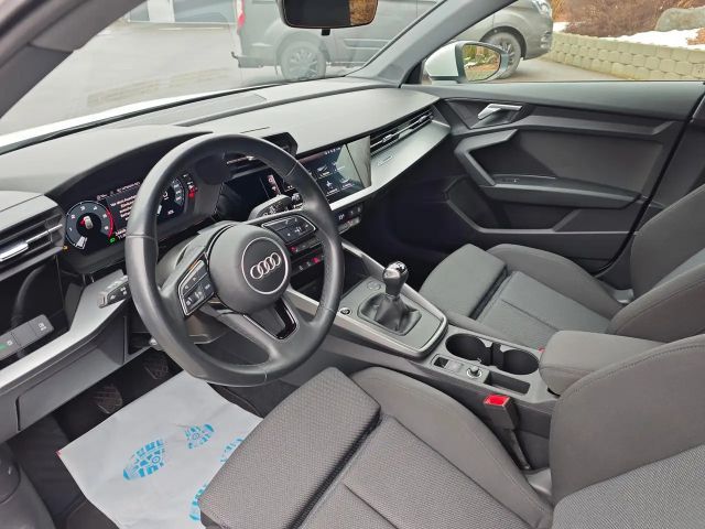 Audi A3 30 TDI Sedan