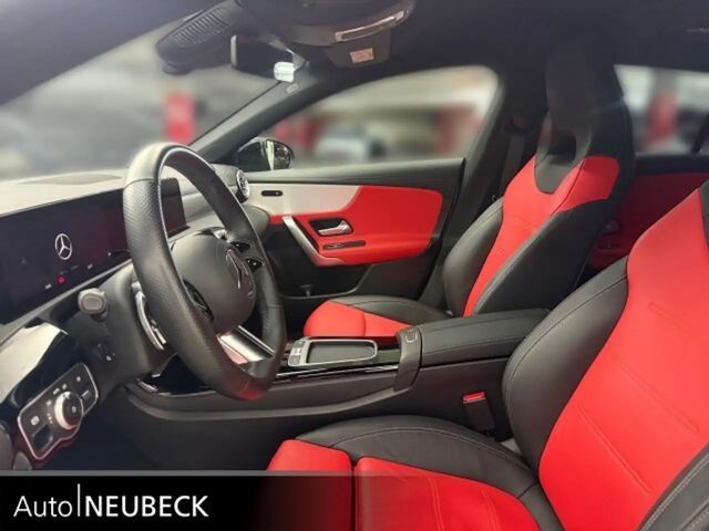 Mercedes-Benz CLA 200 Shooting Brake