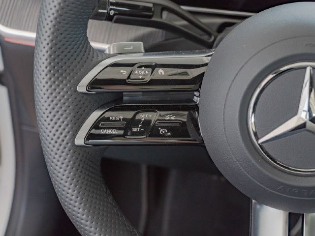 Mercedes-Benz C 200 AMG Line Sedan